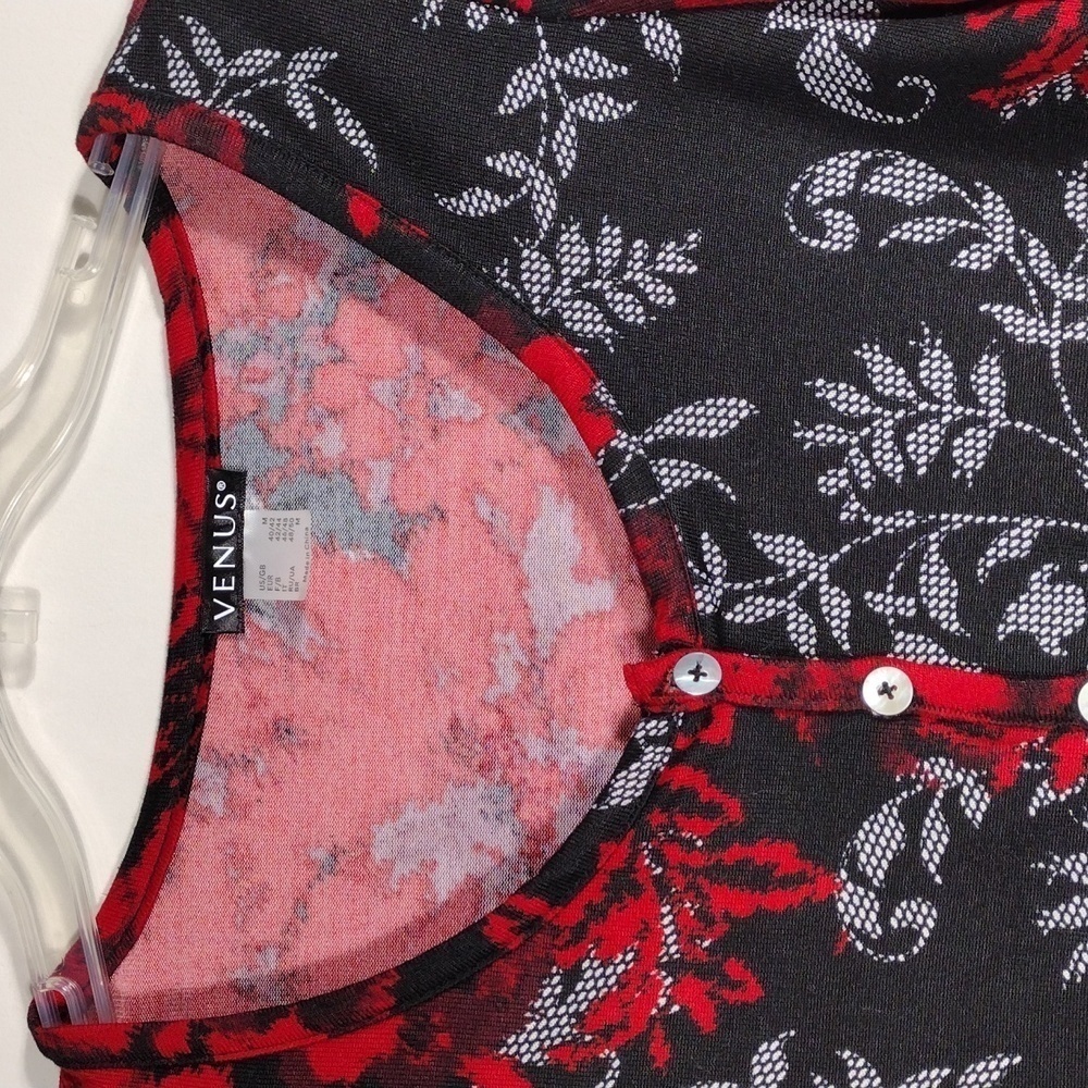 EUC Venus Long Sleeve Black and Red Floral Print Button up Sweater size … - Picture 4 of 16